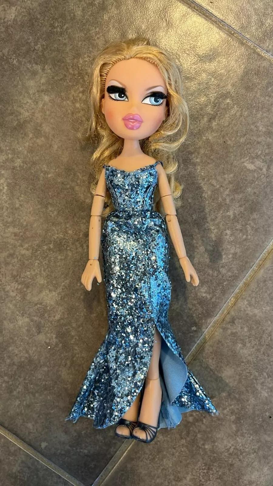 Bratz Doll Sparkly Dress Bratz The Movie Signature Collection Cloe