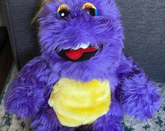1996 Vintage Pizza Time Plush Purple Monster Mr Munch Chuck E