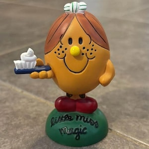 1998 Royal Doulton Little Miss Magic Ceramic Figurine 4 inch image 1