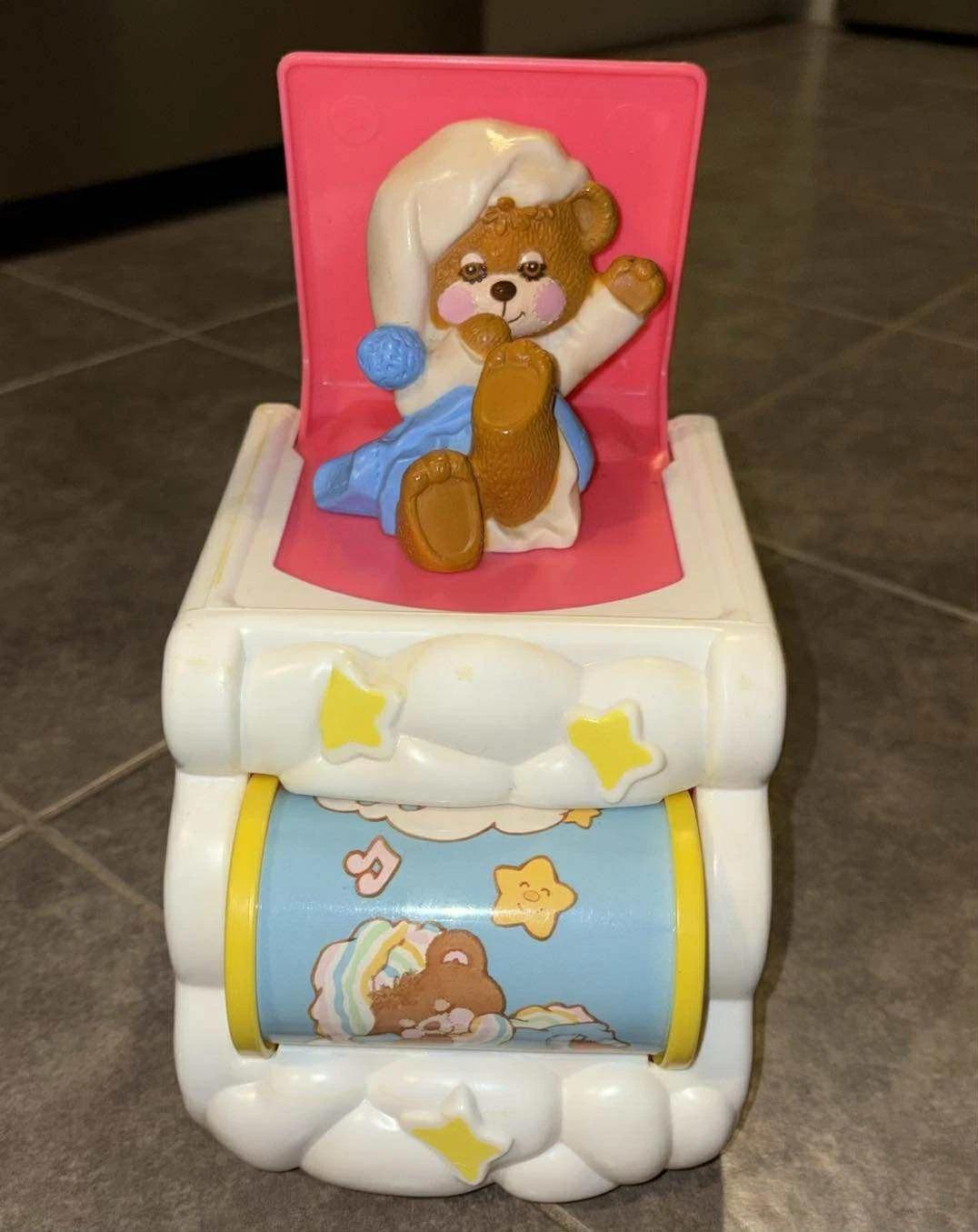 Vintage Fisher Price Teddy Beddy Bear Jack in the Box Baby Toy
