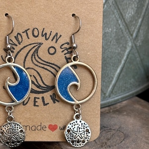 Handmade Wave Resin Earrings – Ocean Blue Dangle Jewelry with Sand Dollar Charm