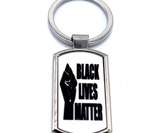 Black lives matter nyckelring