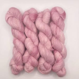 Suri Alpaca Silk | Hand-Dyed Yarn | Lace - 50g | Whispering Blossom
