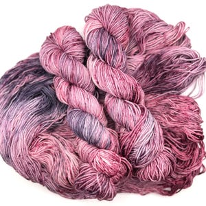 Hand dyed Superwash Merino | Moonflower