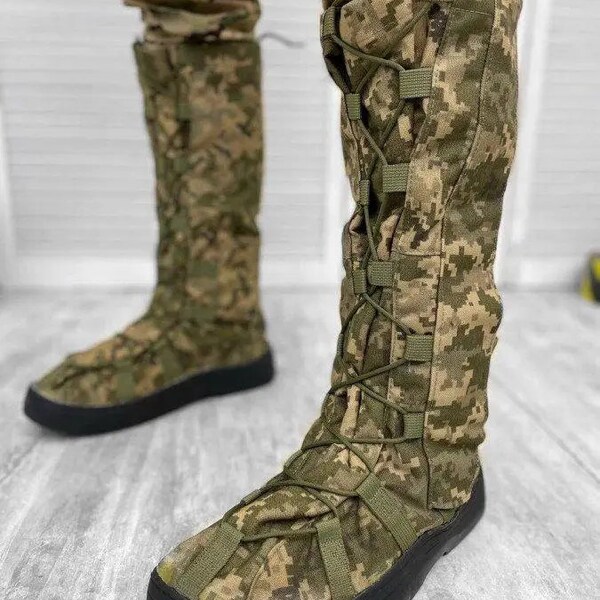 Ukrainian waterproof covers boots, Tactical insulated ganaches in camouflage, Waterproof covers boots, Waterproof covers shoes color Pixel