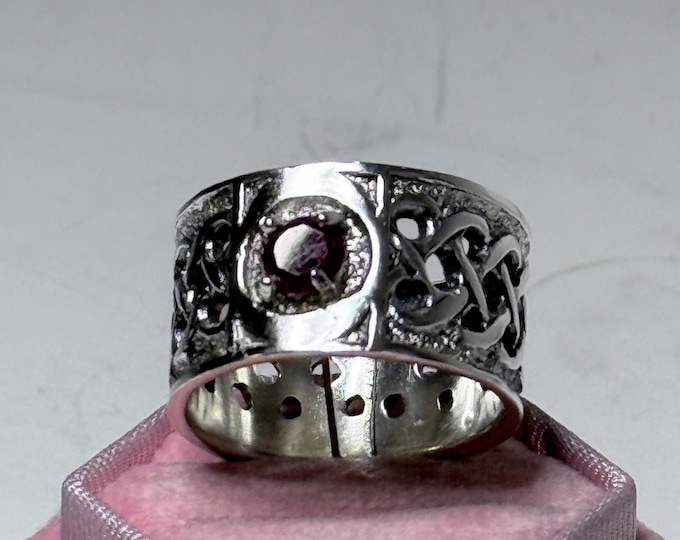 Sterling Silver Celtic Knot Ring with Garnett Stone