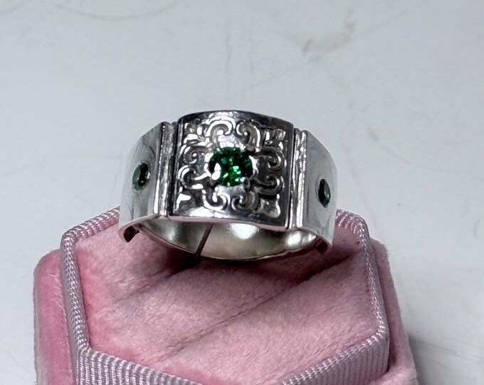 Sterling Silver ring Celtic designs 3 panels with 3 stones