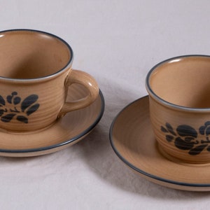 Vintage Pfaltzgraff Volkskunst Teetassen mit Untertassen - 2-teiliges Set