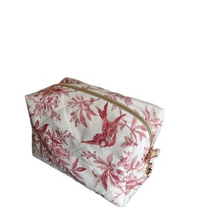 Red Toile Chinoiserie Boxy Pouch: Quilted Makeup Bag with Gold Zipper