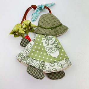 Sunbonnet Sue Key Holder, Cute Key Cover, Key Bag, Patchwork, key case the cotton fabric, quilted key bag, gift for her