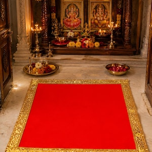 Alfombra de terciopelo rojo para puja / Alfombra de oración ritual de 45 x 48 cm / Decoración para templo en casa / Decoración para habitación espiritual