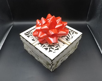 Personalized Wooden Gift Box | Custom Engraved Keepsake Box | Christmas & Birthday Gift | Gift for Him Her Baby