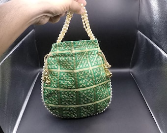 Handgefertigte Seidentasche | Doppelschicht ethnische Clutch | Festliche Hochzeit Gunst Geldbörse | Braut Geschenk | Indisches Potli