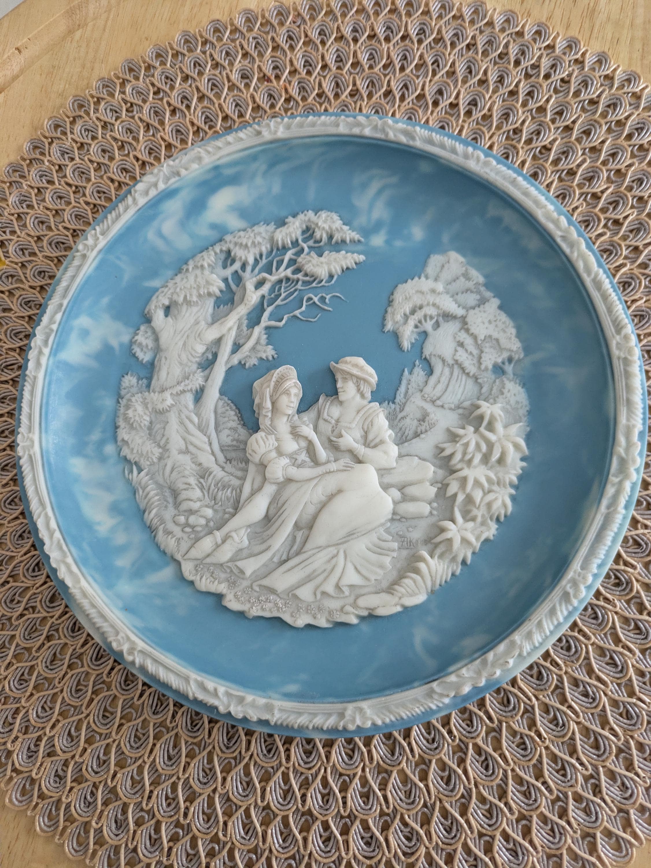 Incolay Cameo Plate - Etsy
