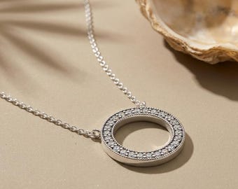 Sterling Silver Circle Pendant Necklace: Reversible Pave Stones, 45cm Chain
