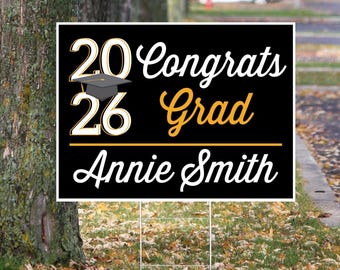 Minimal Graduation Lawn Sign: Customizable Name, Year, Colors – Weather Resistant Coroplast (24"x18")