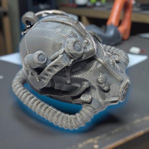 Power Armor Helmet Keychain Set Fallout-Inspired Wasteland Gear 3D Printed Gamer Gift Collectible