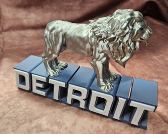 Detroit Block Letters with Lion Statue on Top