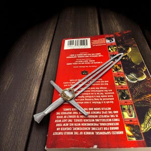 Witcher Sword Bookmark: 3D Printed Page Keeper - Anti-Slip