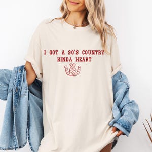 90s Country Heart Graphic Tee, Ivory: Women's Western Concert Shirt Oversized