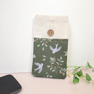 Cover per smartphone in tessuto fatta a mano, un regalo trendy ed ecologico