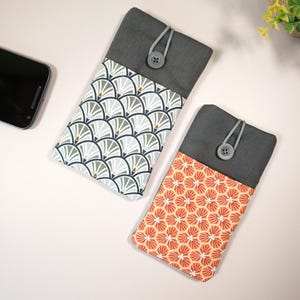 Étui smartphone tissu, housse téléphone orange gris, cadeau écoresponsable, accessoire fait main, pochette zéro déchet, idée cadeau tendance