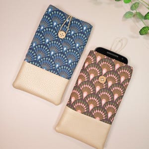 Blauwe of roze stoffen telefoonhoesje, een trendy en milieuvriendelijk cadeau