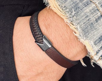 Pulsera de cuero grabada para hombre / Joyería con nombre personalizado