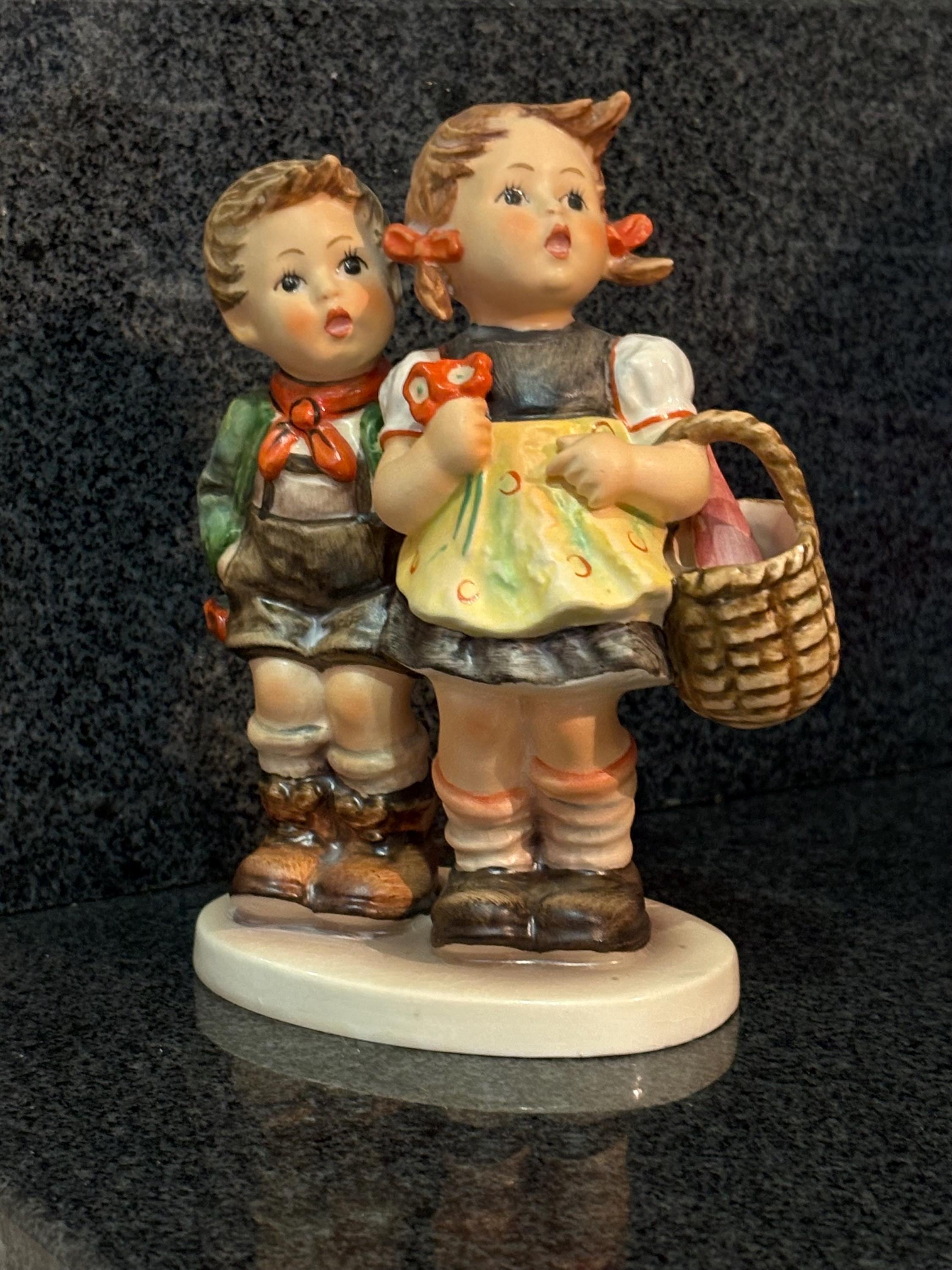 Goebel Hummel Figurine: 