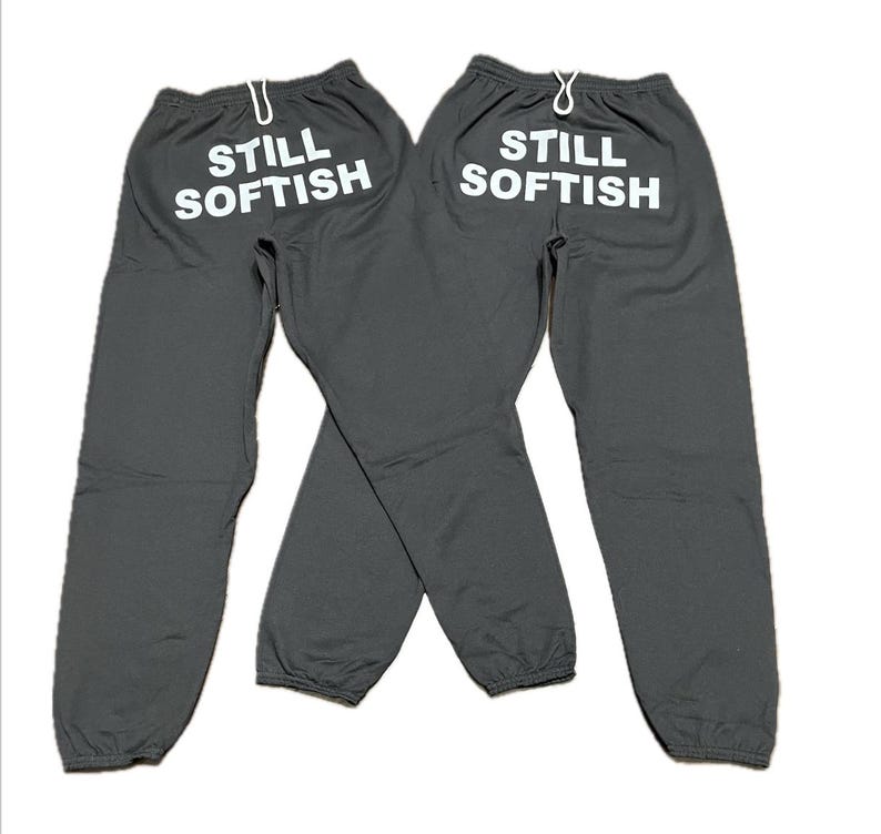 * UNISEX Hanes close bottom, heavy-blend sweatpants
* 50% cotton