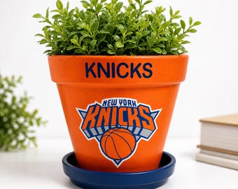 New York Knicks Flower Pot – 6” Round Planter, Game Day Decor, Man Cave Decor, Candy or Snack Holder, Knicks Home Decor, Plant Not Included