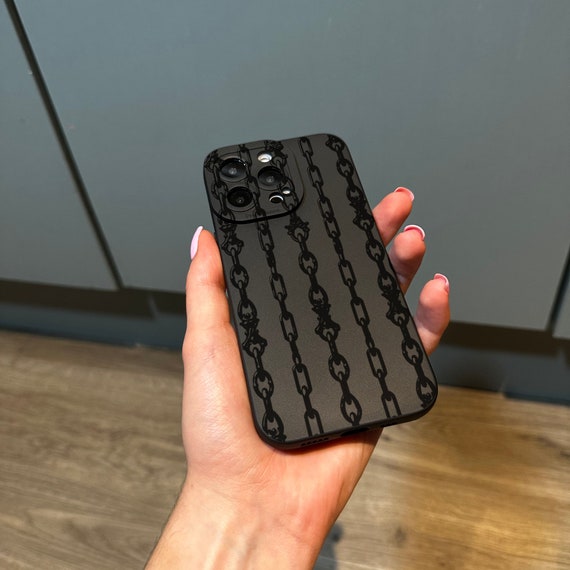 Black Chain Print Phone Case for iPhone 17 16 15 14 13 12 11 11