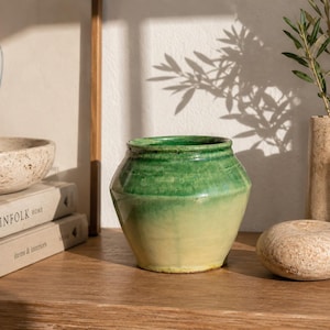 vaso di ceramica fatto a mano, handmade pottery, rustic home decor, small studio, piccolo vaso di ceramica, green vase, vaso artigianale