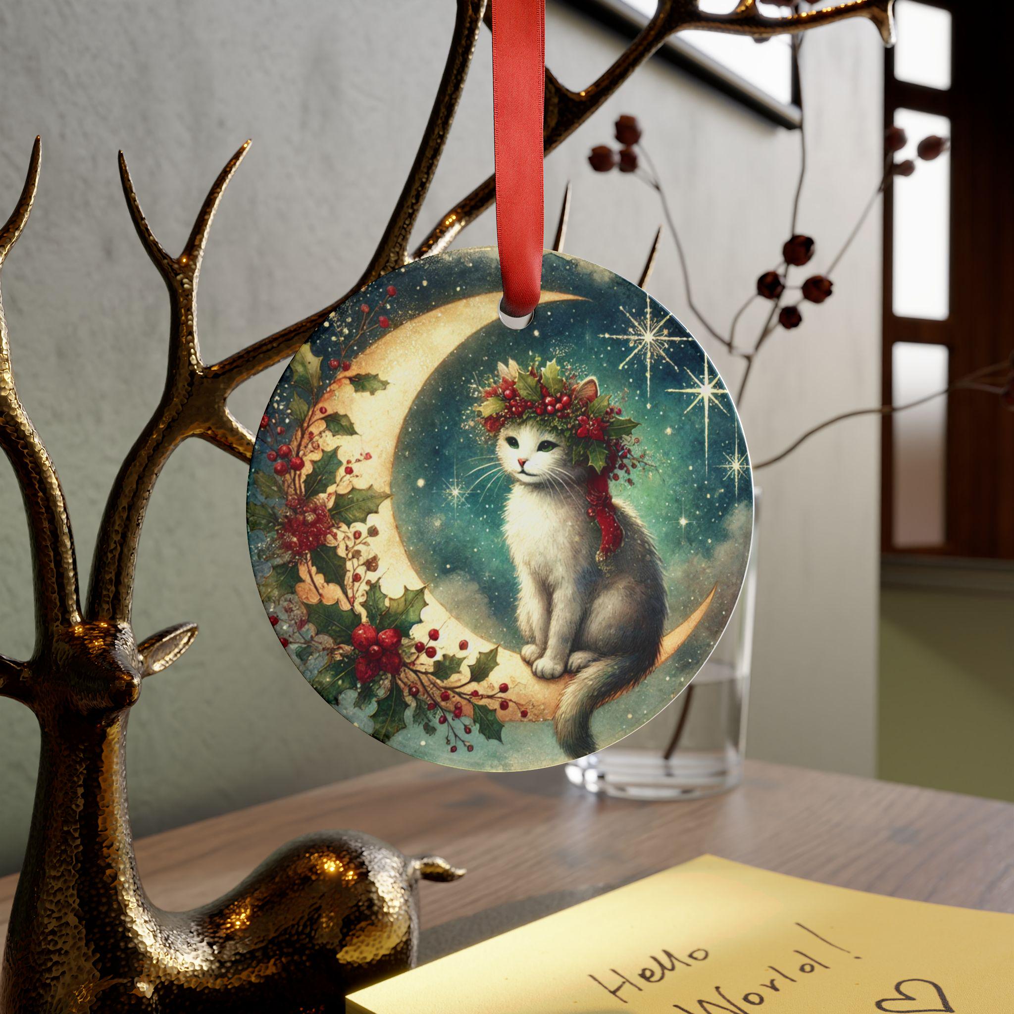 天上の猫のクリスマスオーナメント：ヴィンテージの月とヒイラギの