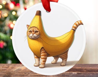 天上の猫のクリスマスオーナメント：ヴィンテージの月とヒイラギの