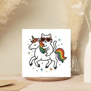 Lot de 10 cartes de voeux licornes chevauchant un chat arc-en-ciel – lot de 10 – vierges à l'intérieur pour toutes les occasions ! Anniversaires, invitations à des fêtes, juste parce que !