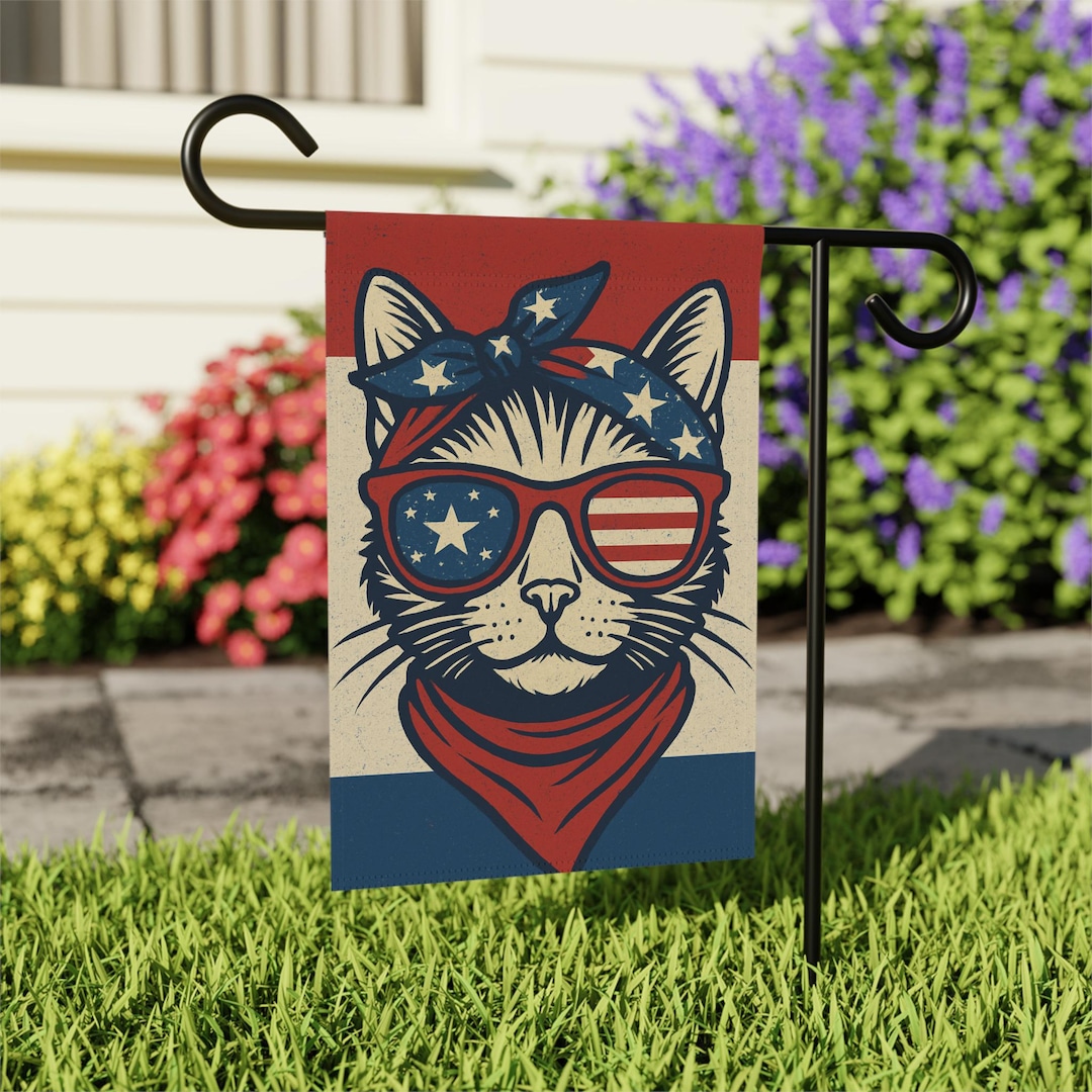 My patriotic kitty and I wish everyone a Happy 4th of July, image size:1080x1080