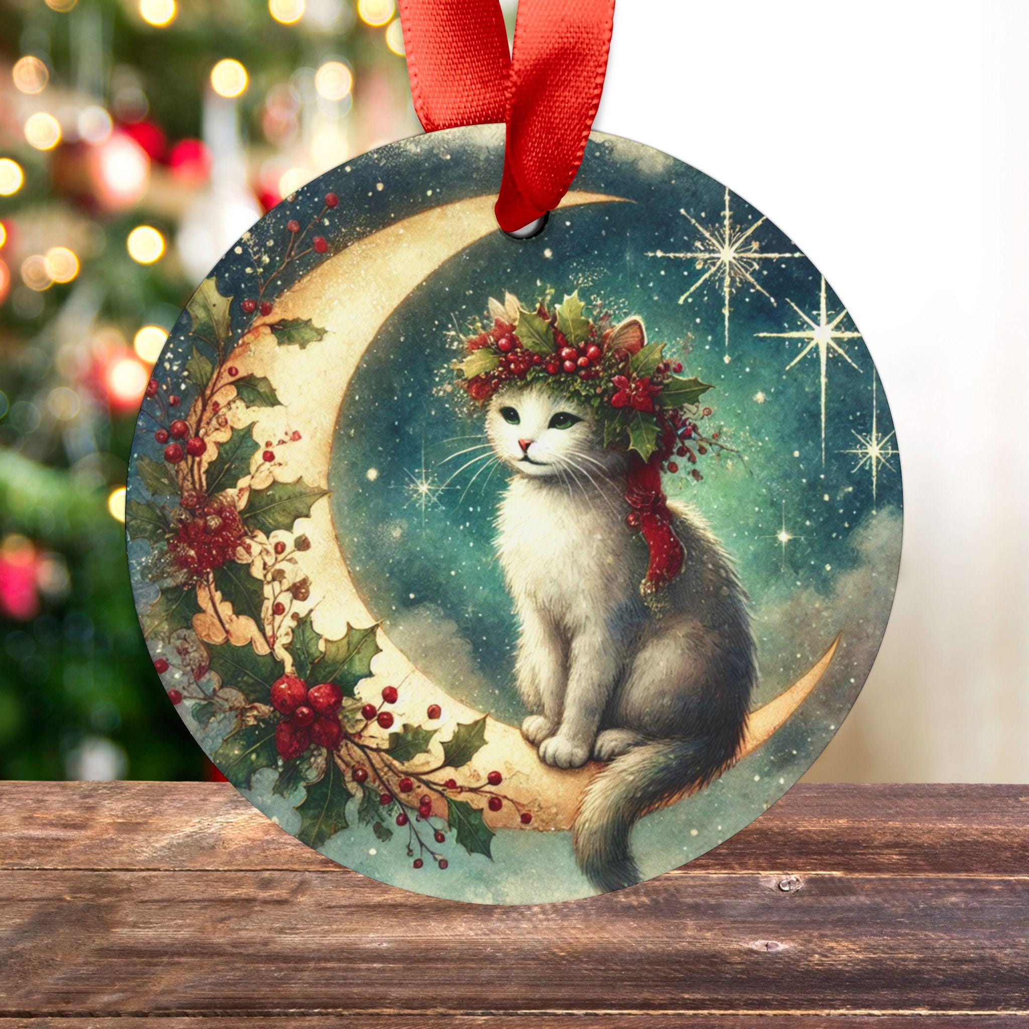 猫　オーナメント　飾り　月 天上の猫のクリスマスオーナメント：ヴィンテージの月とヒイラギの