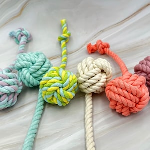 Monkey fist handmade | dog toy | throwing ball | sling ball | monkey fist | tug of war | 6 different colors |