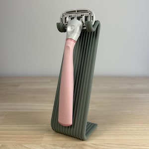 Razor Stand – Bathroom Organizer – Minimalist Shaving Razor Holder – Fits Most Razors