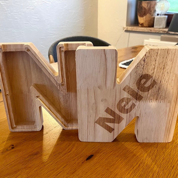 Holz Spardose Buchstaben ABC als hölzernes Geschenk Geburtstag Namenstag Jahrestag Jubiläum Feier mit Gravur personalisiert