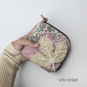 Frauen Brieftasche, Leder Brieftasche, Eco-gedruckte Brieftasche, Brieftasche mit natürlichem Farbstoff, Brieftasche mit botanischem Druck, Rosa Brieftasche, Kleine Brieftasche