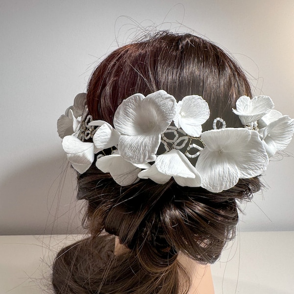 White Handmade Floral Headband - Ideal for Brides, Communions, and Festive Occasions!