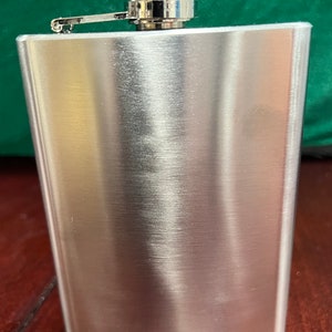 Stainless Steel 8 oz Flask Classic Style