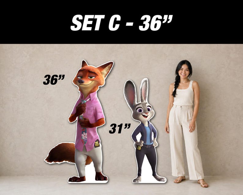 Puede incluir: Recortes de cart&oacute;n de Nick Wilde, un zorro, y Judy Hopps, una coneja, de Zootopia. Nick mide 91 cm de alto, con una camisa rosa y pantalones blancos. Judy mide 79 cm, con uniforme de polic&iacute;a. Una mujer est&aacute; cerca.
