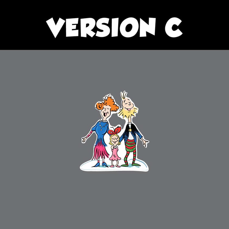 Op de afbeelding: Een cartoonillustratie van een gezin van drie, met de tekst "VERSION C" bovenaan. De familie bestaat uit een vrouw met oranje haar, een man met geel haar en een jong meisje. De vrouw draagt een blauwe jurk, de man een zwarte jas en het meisje een roze jurk.