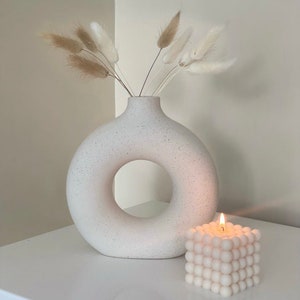 Ceramic Circle Vase | Scandi Home Decor | Nordic Donut Vase | Aesthetic Dried Flower Holder | Minimalist Interior Design | Doughnut Pottery