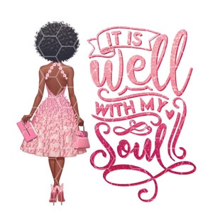 Afro-Amerikaanse vrouw in roze jurk met vlinders, madeliefjes | Het past goed bij mijn ziel grafisch ontwerp | Illustratie roze bijbelportemonnee, png