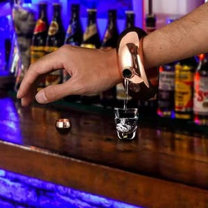 Vasos y copas secretos / Vasos y copas de pulsera / Frasco portátil / Botella de alcohol / Jarra de whisky / Brazalete de alcohol / Taza secreta de vodka