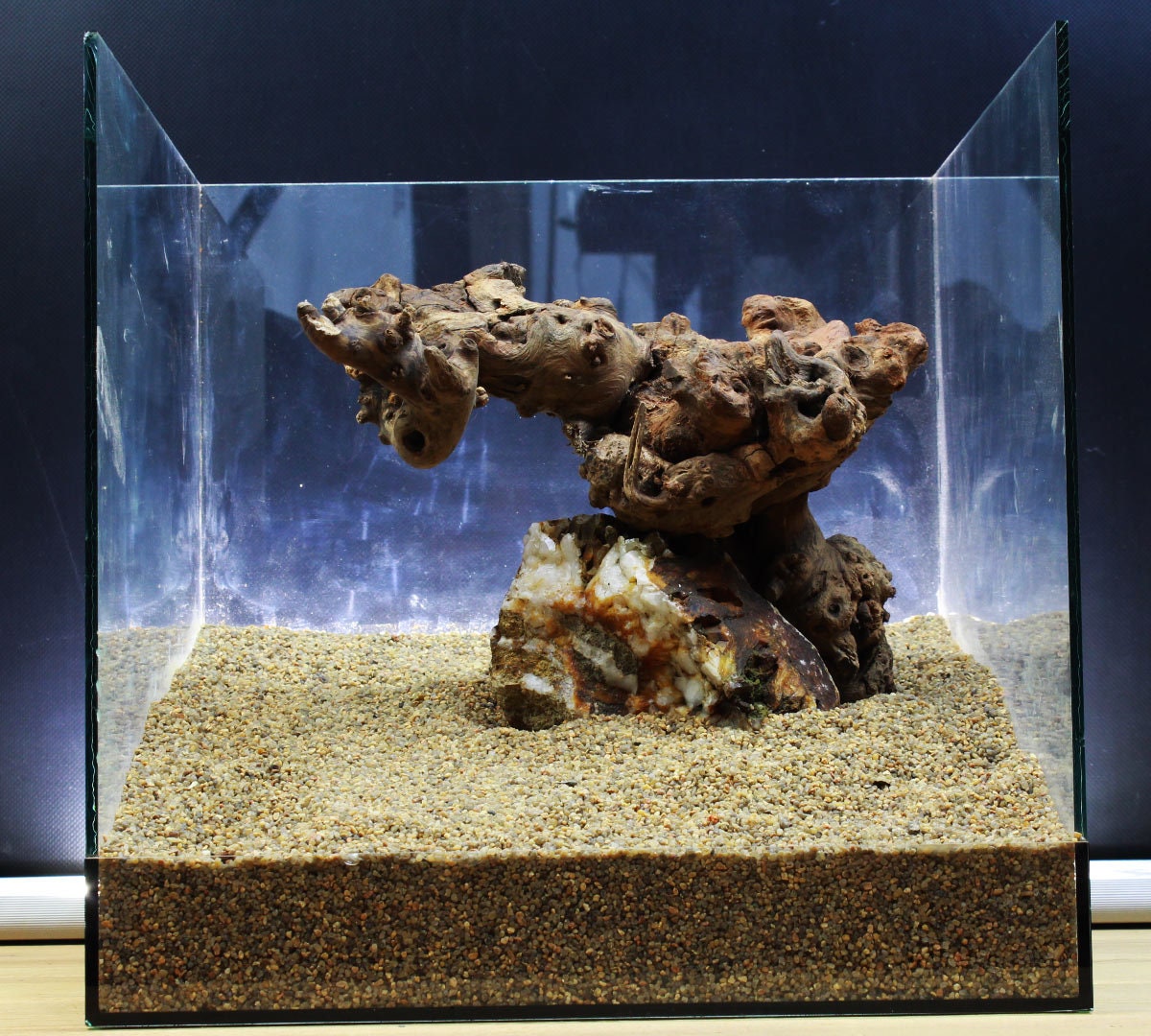 Ancienne pierre collée aquascape pour nano aquarium 30x30x30cm